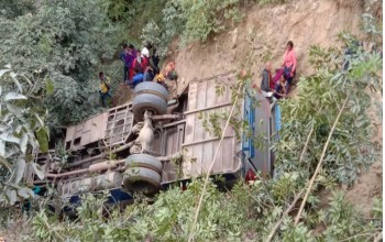 अछाम बस दुर्घटना : मृतकको पहिचान खुल्यो, २६ जना घाइते (अपडेट)